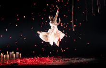 Aakash Odedra in Songs of the Bulbul (photo, Maxime Ragni)