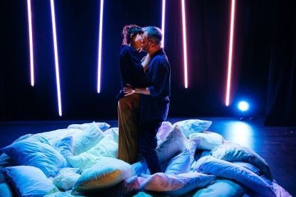 Claire Lams (Nadia) and Jon Foster (Daniel) in Rust, Bush Theatre - photo by Helen Murray