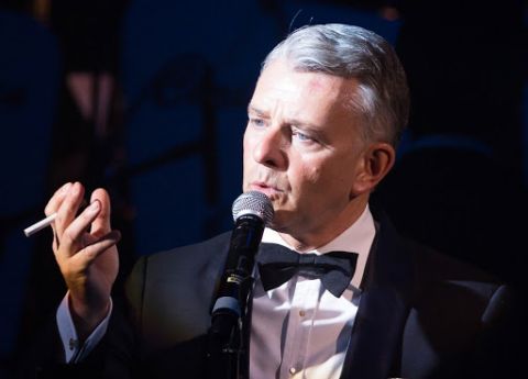 Richard Shelton as Frank Sinatra, in Sinatra:Raw