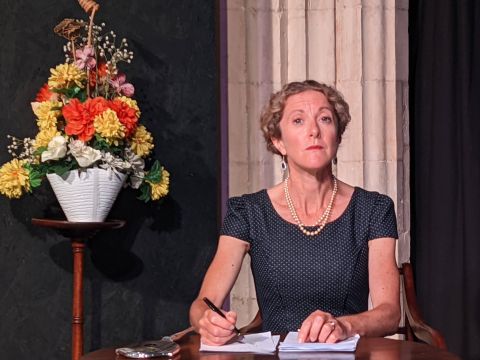 Mrs Simpson Gets a Divorce publicity image