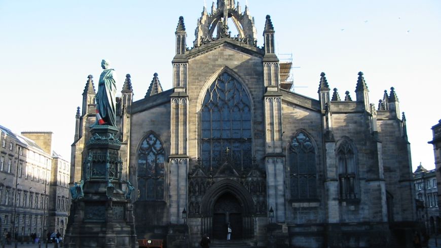 St Giles Kirk and West Parliament Square