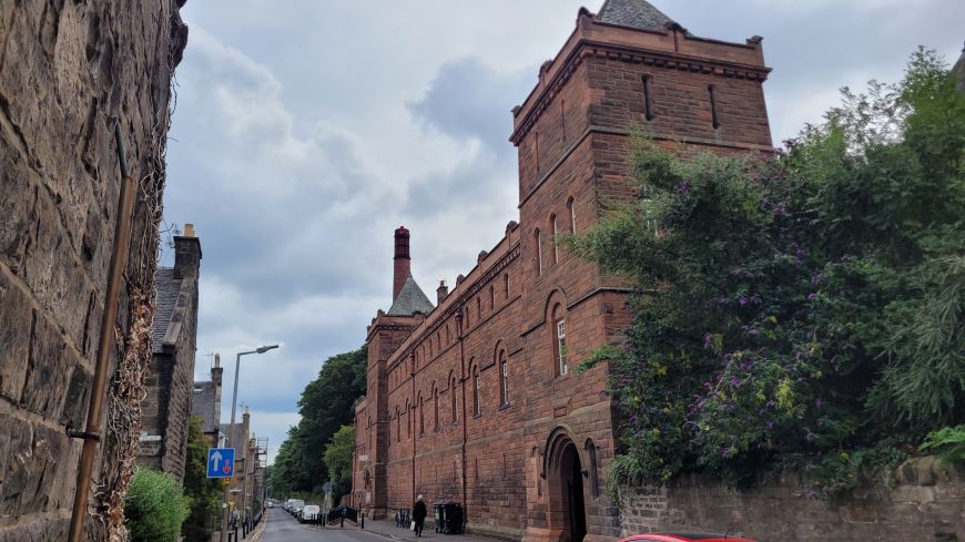 Glenogle Baths exterior Glenogle Road