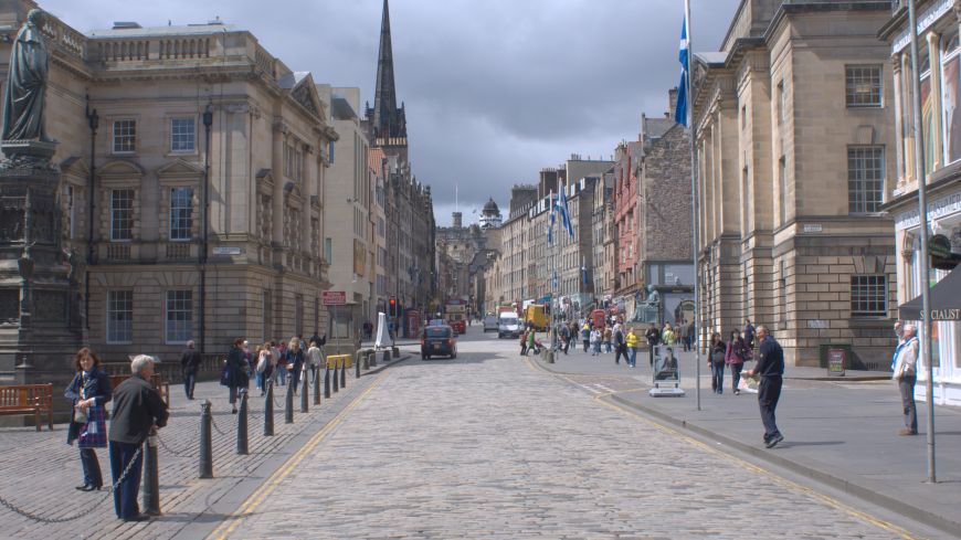 Royal Mile looking from St Giles to Castle