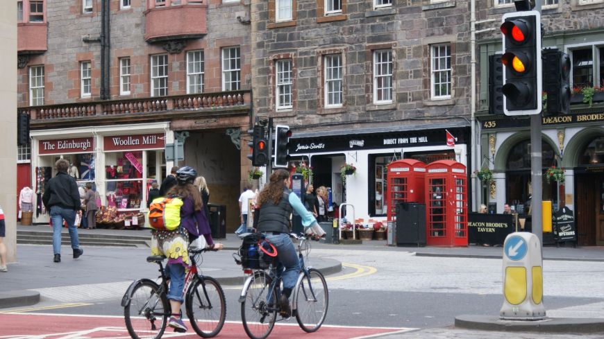 Cyclists at top of The Mound