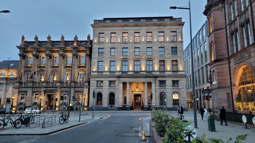 The front of Cheval The Edinburgh Grand on St Andrew Square at night