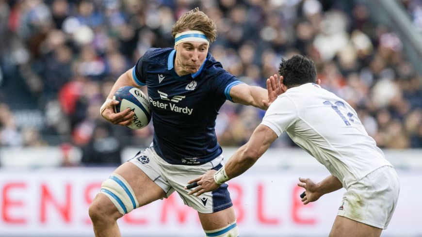 Jamie Richie carries the ball against France in the 2023 Guinness Six Nations