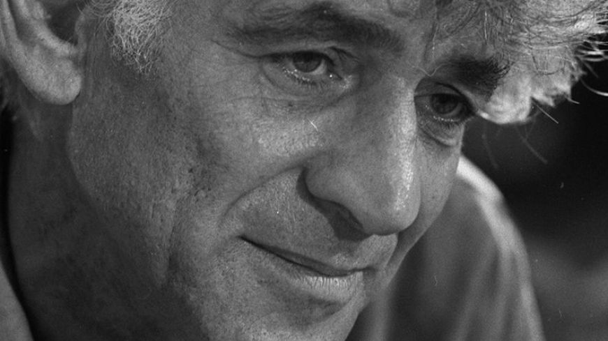 Leonard Bernstein- black and white (1971) 