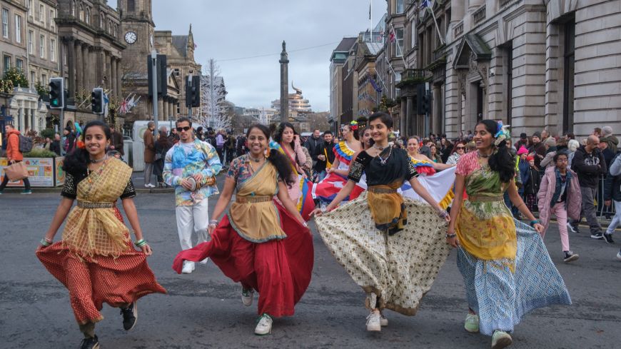 Edinburgh Diwali dancers on George Street