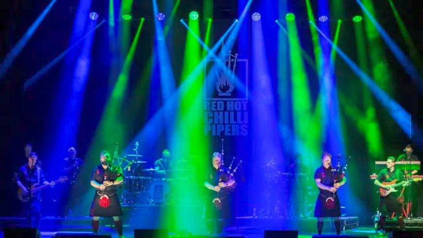 Red Hot Chilli Pipers (low)