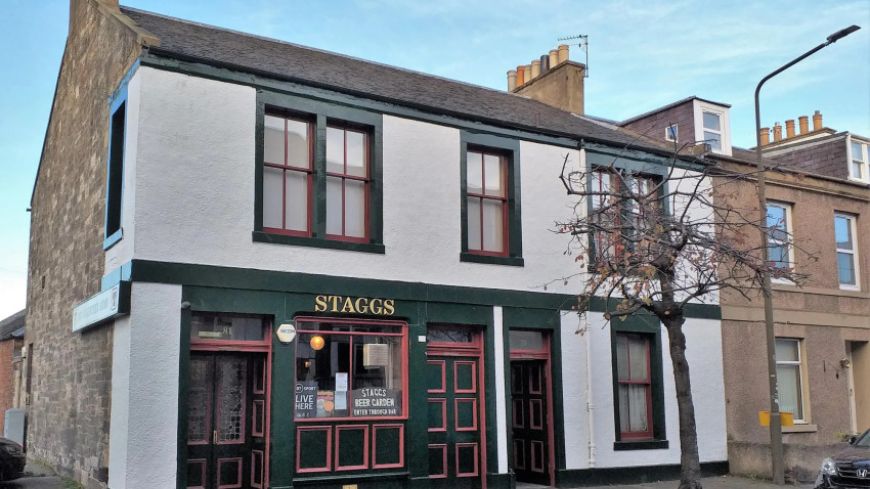 Volunteer Arms (aka Staggs) in Musselburgh
