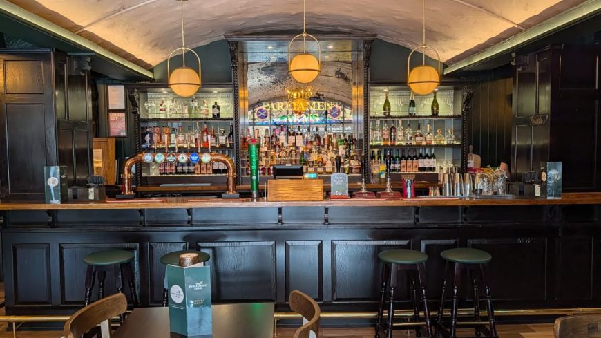 Bar at the Parliament Arms