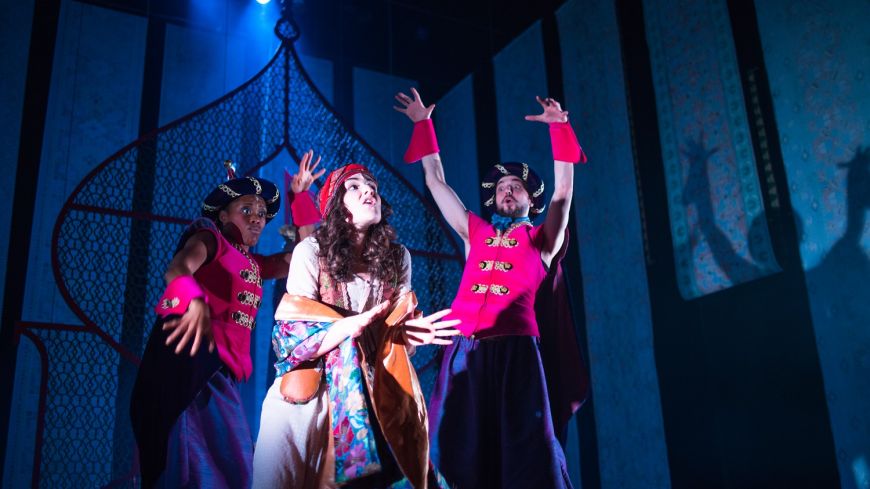 The Arabian Nights, Lyceum, Review