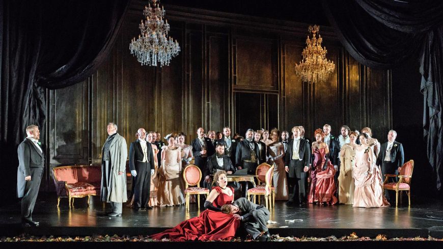 Scottish Opera’s La Traviata, Festival Theatre, Review