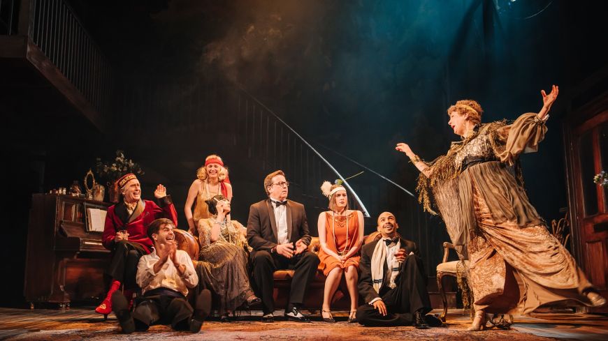 Hay Fever, Lyceum Theatre, Review