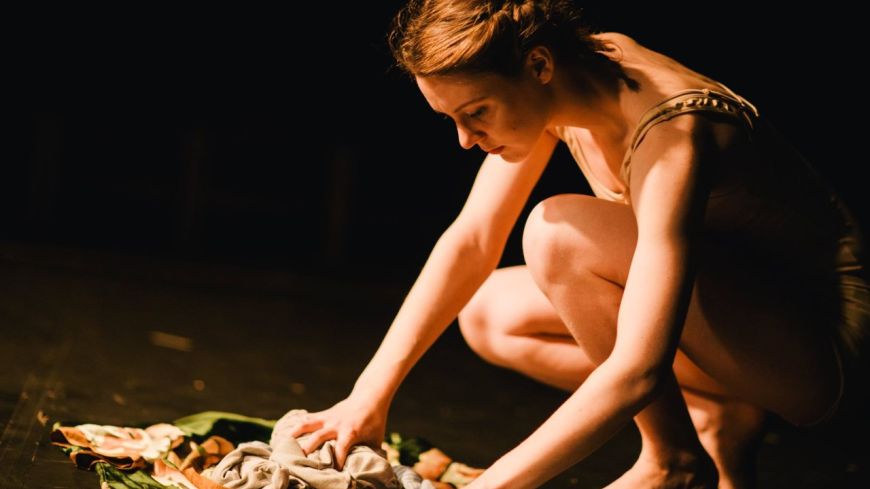 Bare Threads, The Space on Niddry Street, Review