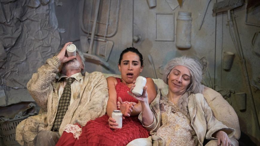 Ma, Pa and the Little Mouths, Traverse, Review