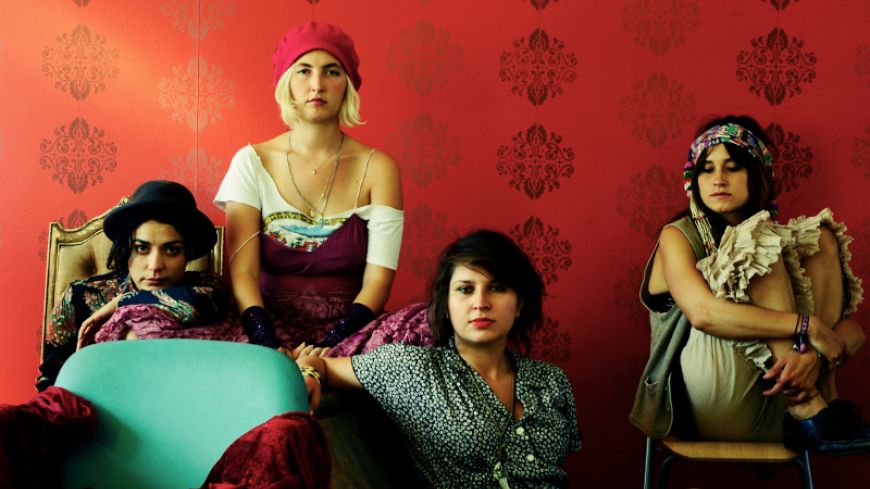 Warpaint at The Edge 2011, Review