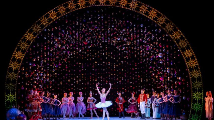 Principals Marge Hendrick as Sugarplum Fairy and Evan Loudon as Nutcracker Prince in Peter Darrell's The Nutcracker. Photo Credit Andy Ross