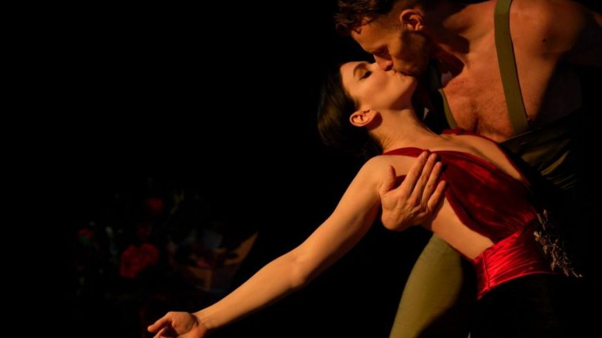 Natalia Osipova and Jason Kittelberger as Carmen and Jose in Carmen