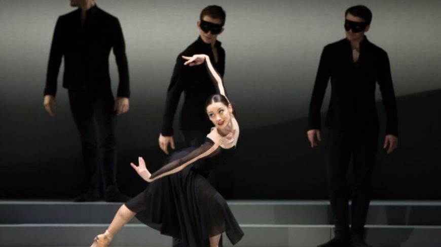 Sophie Martin as Odile in Swan Lake (photo credit Andy Ross)