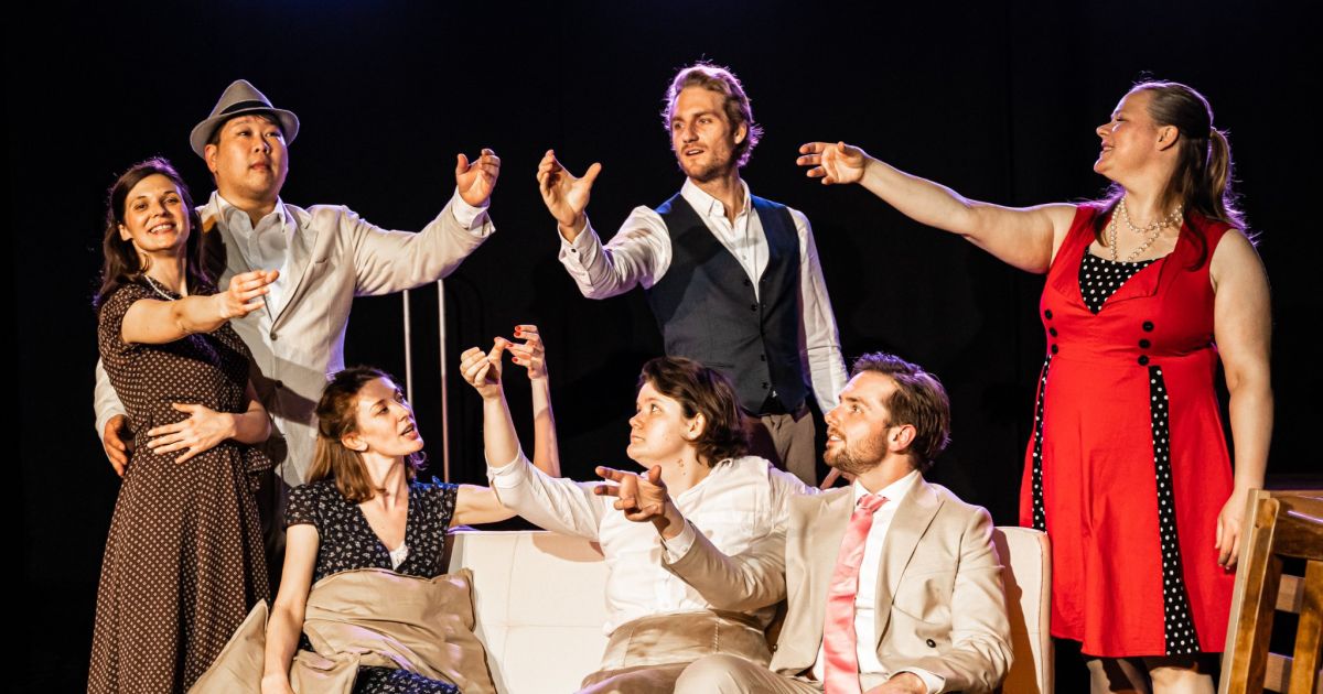 The cast of The Glass Imaginary,  the Improvised Play company