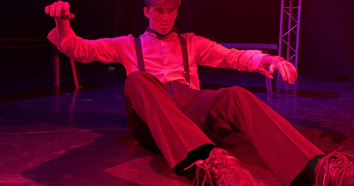 Max Beken as Frederick Barrett