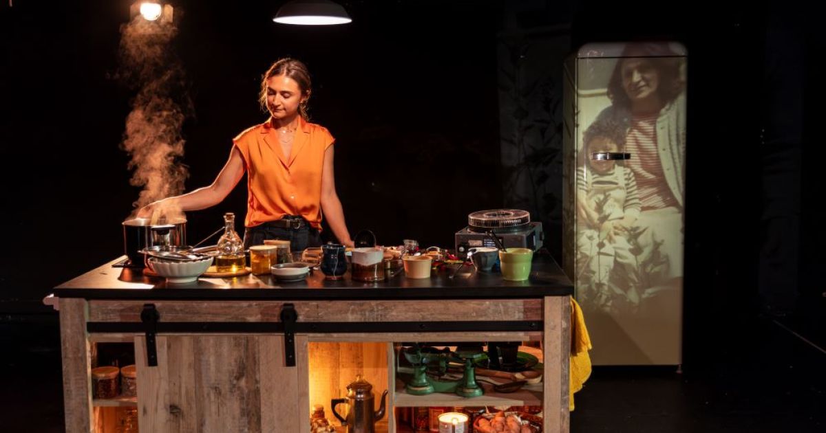Isabella Nefar in My English Persian Kitchen (credit Ellie Kurtz)